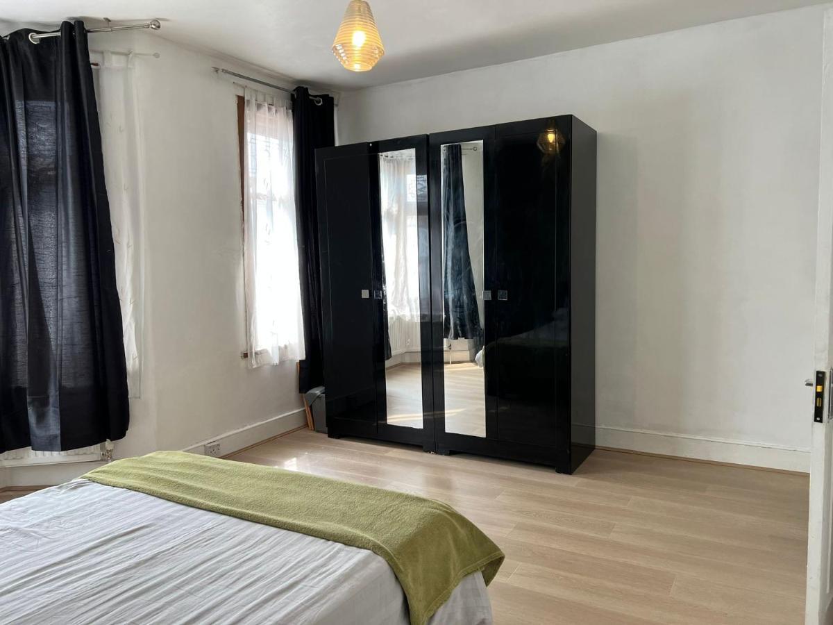 מלון לונדון The Leyton Oasis מראה חיצוני תמונה
