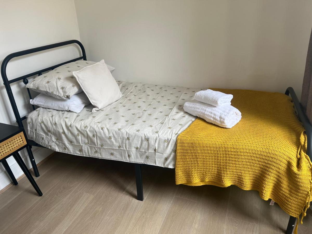 מלון לונדון The Leyton Oasis מראה חיצוני תמונה