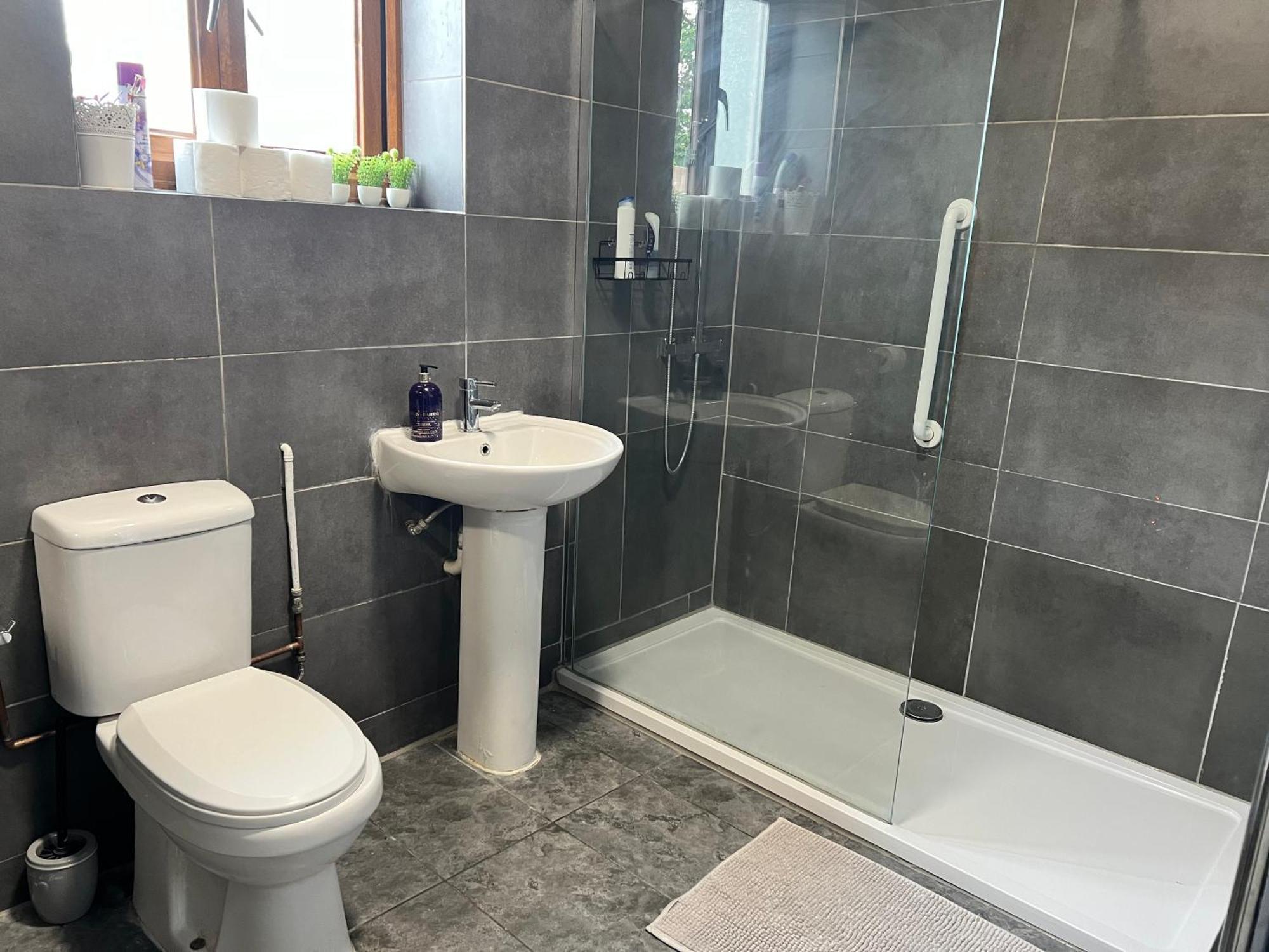 מלון לונדון The Leyton Oasis מראה חיצוני תמונה